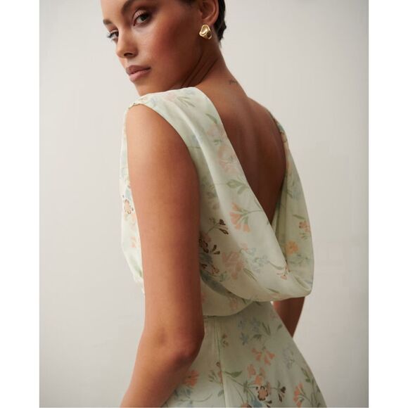 Abercrombie & Fitch Draped Open-Back Maxi Dress in Light Green Floral - Picture 4 of 11